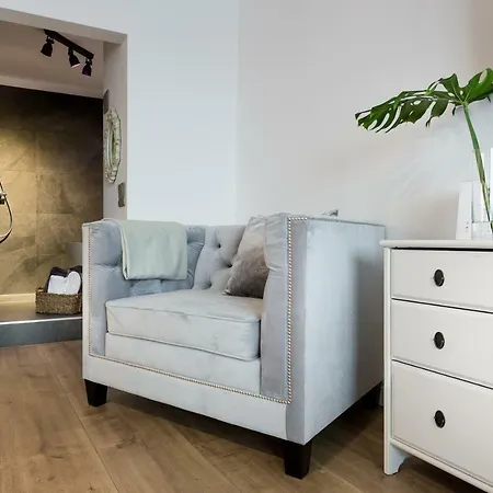 Apartament Pod Lipami Apartment